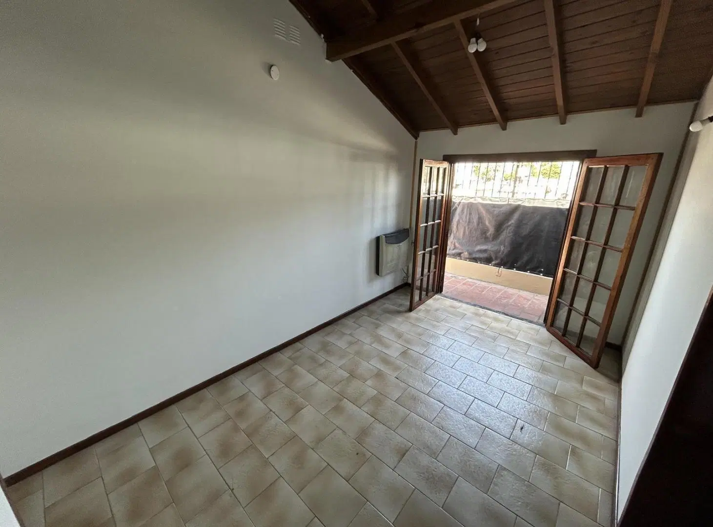 MUY BUEN DEPARTAMENTO DE 3 AMBIENTES CON PATIO TERRAZA APTO CREDITO 8