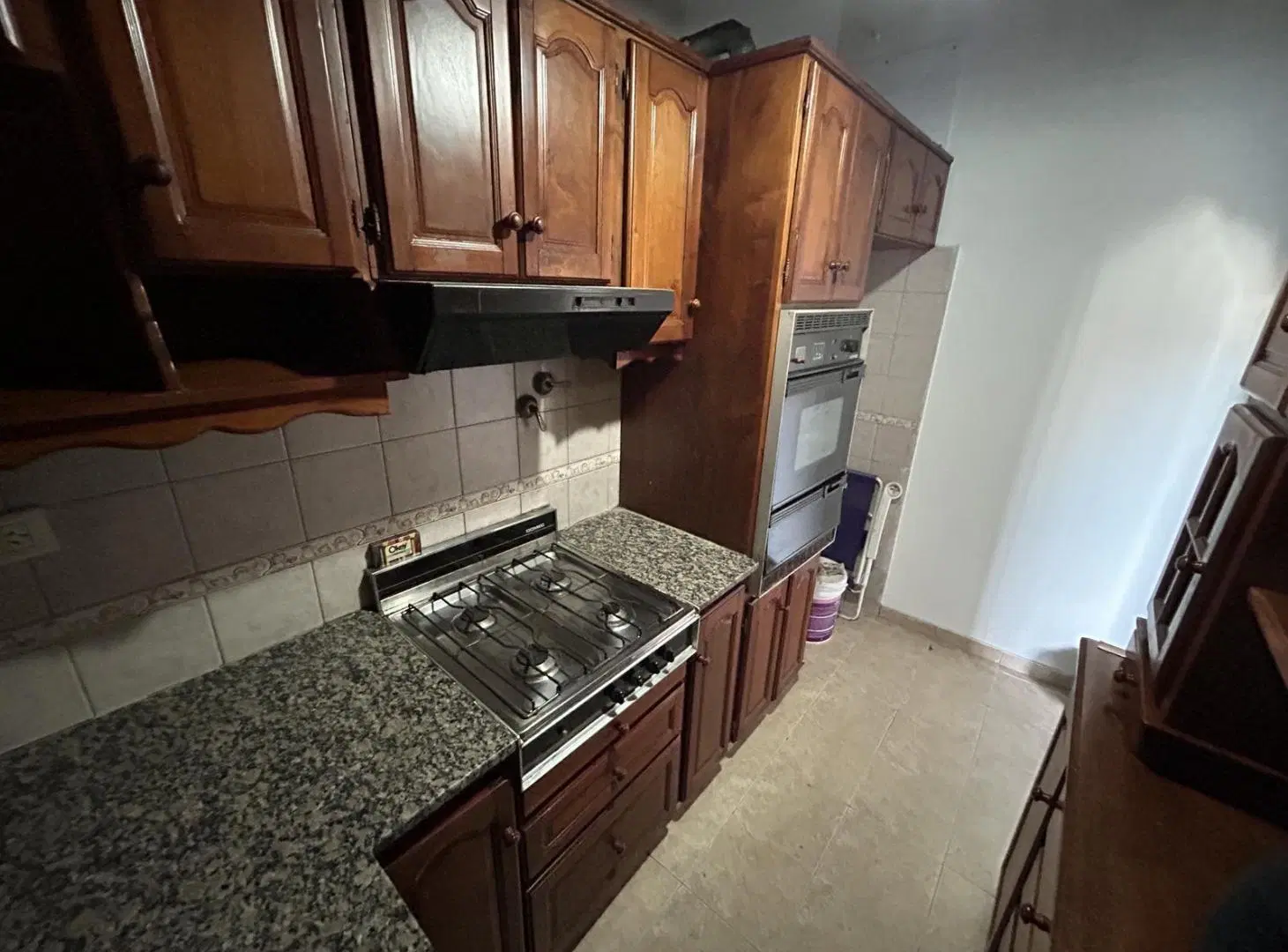 MUY BUEN DEPARTAMENTO DE 3 AMBIENTES CON PATIO TERRAZA APTO CREDITO 2