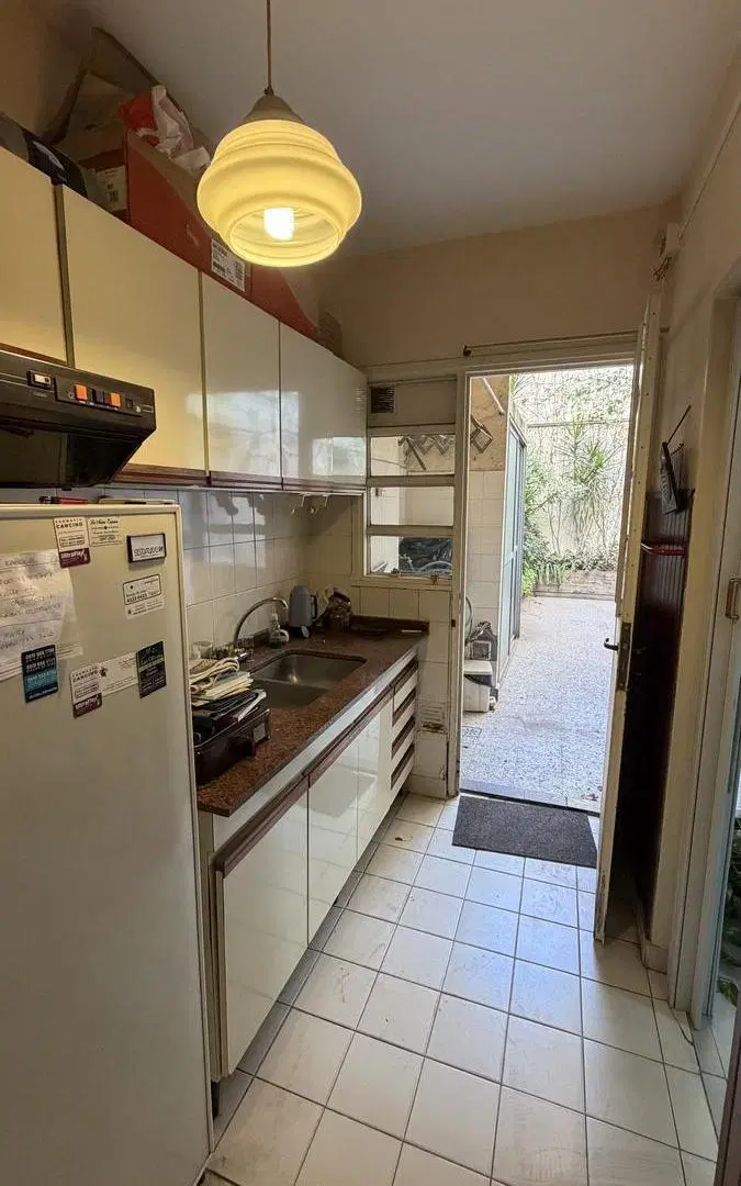 MUY BUEN DEPARTAMENTO DE 3 AMBIENTES CON PATIO EN PLANTA BAJA APTO PROFESIONAL 8