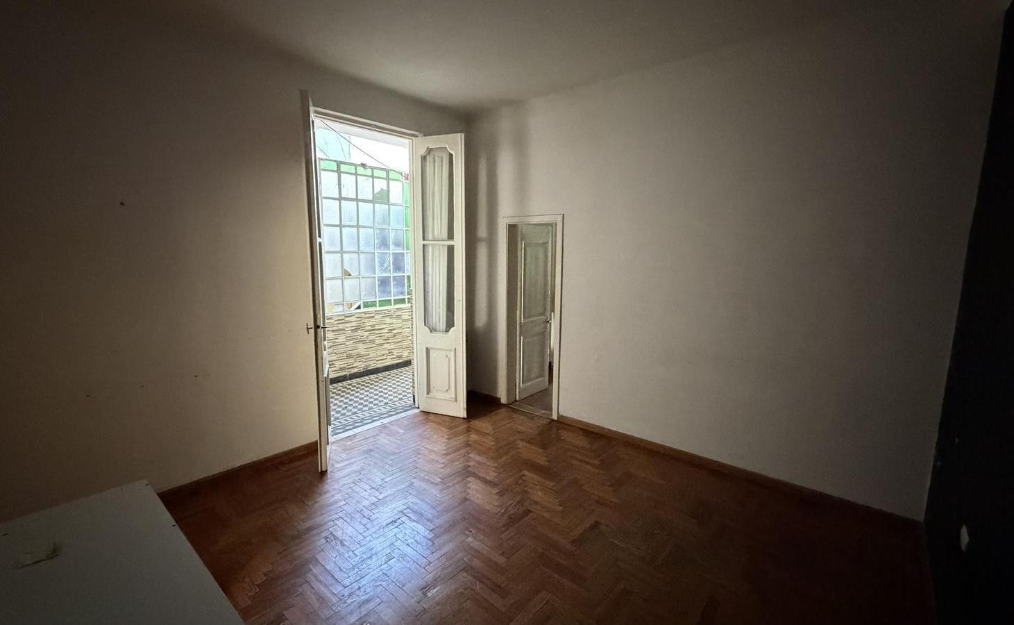 Foto de CASA DE USO COMERCIAL EN EXCELENTE UBICACION DE LOMAS DE ZAMORA, imagen 4