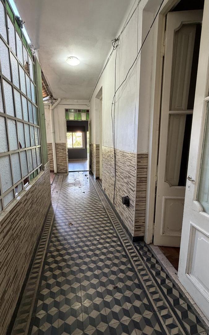 Foto de CASA DE CORTE ANTIGUO APTA CREDITO DESARROLLADA EN DOS PLANTAS, imagen 3