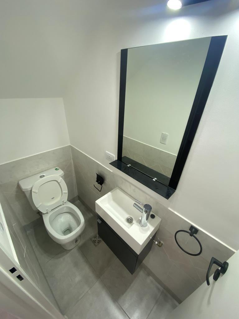 Foto de EXCELENTE DUPLEX DE 3 AMBIENTES CON PATIO, imagen 4