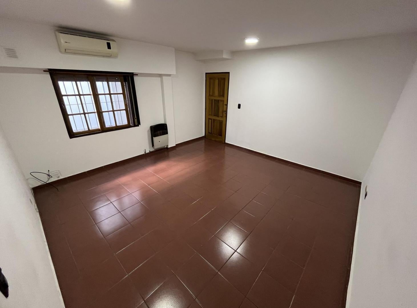 Foto de DEPARTAMENTO DOS AMBIENTES EN MUY BUENA UBICACION, imagen 1