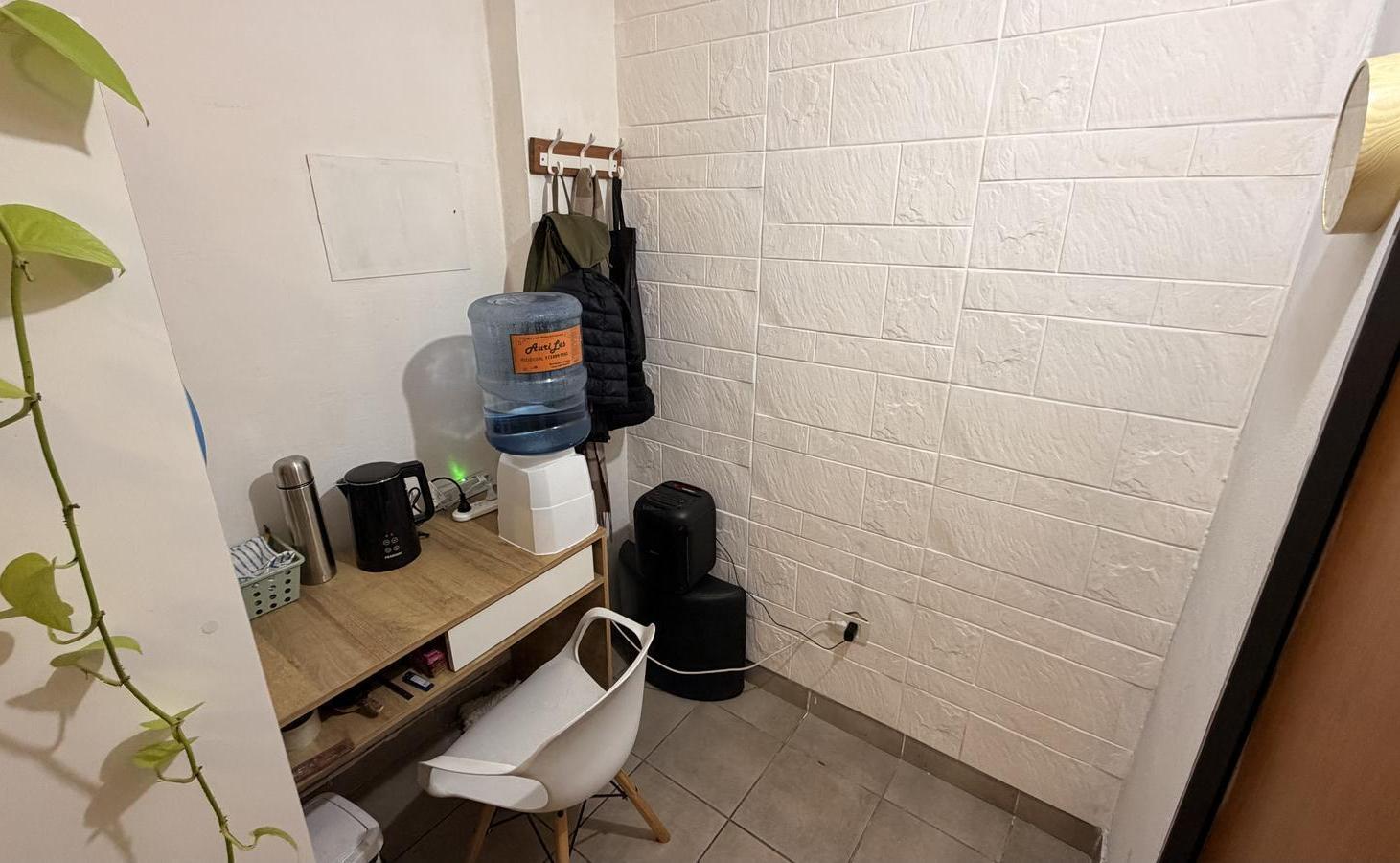 Foto de LOCAL COMERCIAL EN EXCELENTE UBICACION DE BANFIELD ESTE, imagen 5
