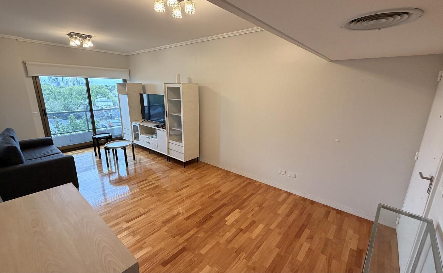 Foto de EXCELENTE DEPARTAMENTO 4 AMBIENTES CON DOBLE COCHERA EN MUY BUENA, imagen 5