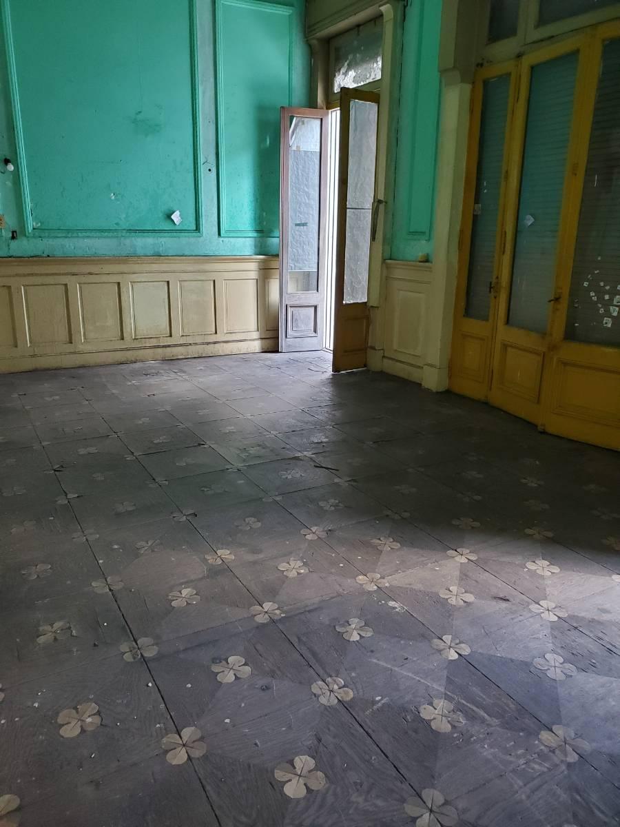Depto. Antiguo 12 Amb Al Frente con Terraza en 3 Plantas X Escalera Total 470 m² 5