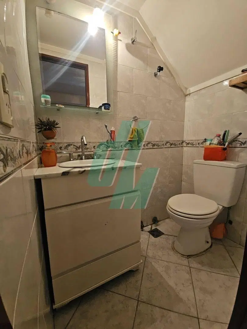 Excelente Triplex a la venta - Villa Santa Rita 5