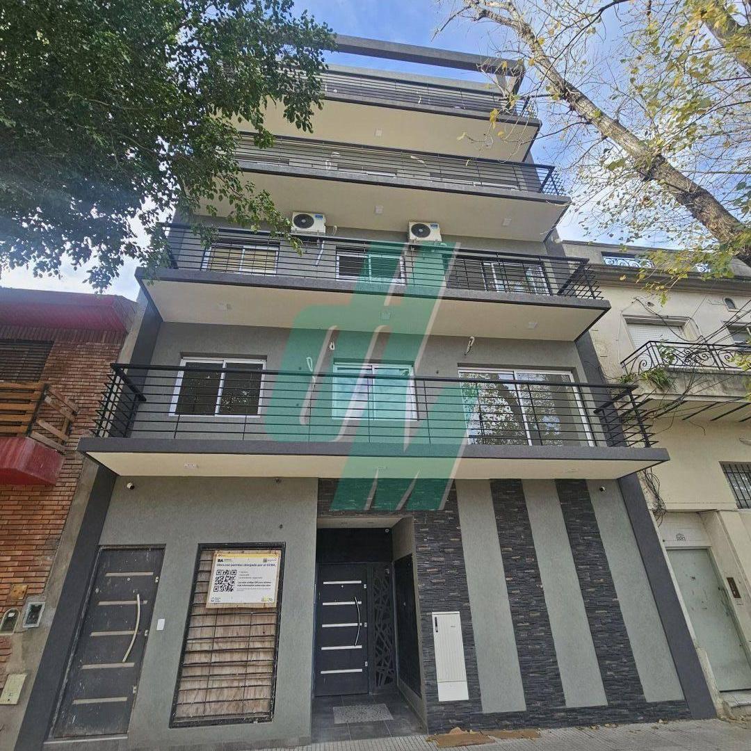 Departamento 3 ambientes. | AIZPURUA al 3100