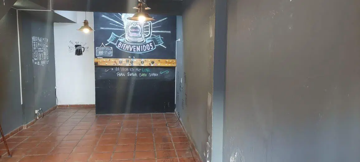 Local . | CAMPANA al 3000 8