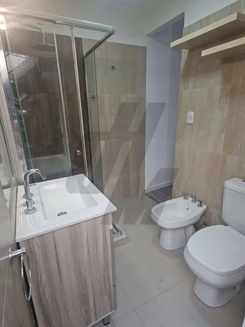 Foto de VENTA Y ALQUILER PH 3 AMBIENTES CON PATIO Y TERRAZA PROPIA - FLORES, imagen 1
