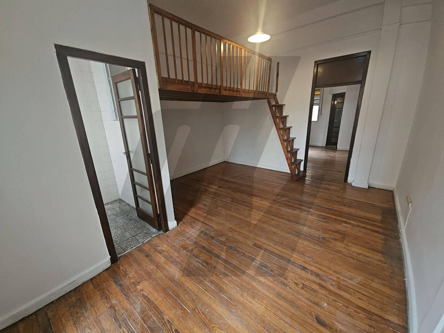 Foto de PH DE 2 AMBIENTES CON ENTREPISO - PRIMER PISO POR ESCALERA - SIN, imagen 3