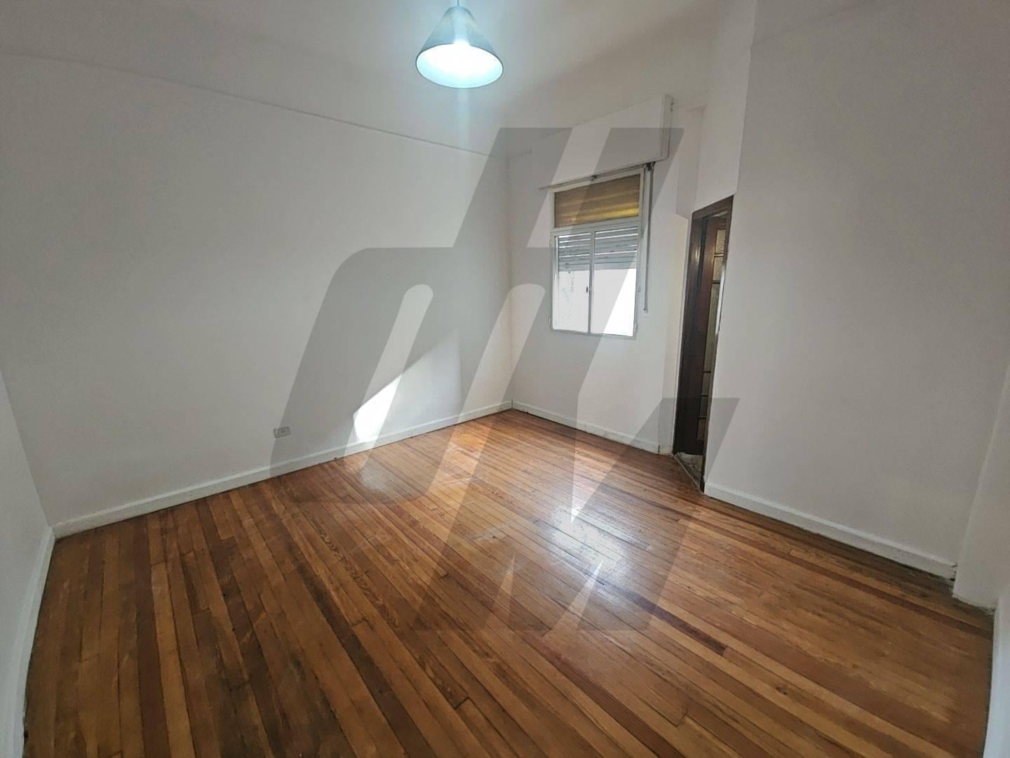Foto de PH DE 2 AMBIENTES CON ENTREPISO - PRIMER PISO POR ESCALERA - SIN, imagen 5