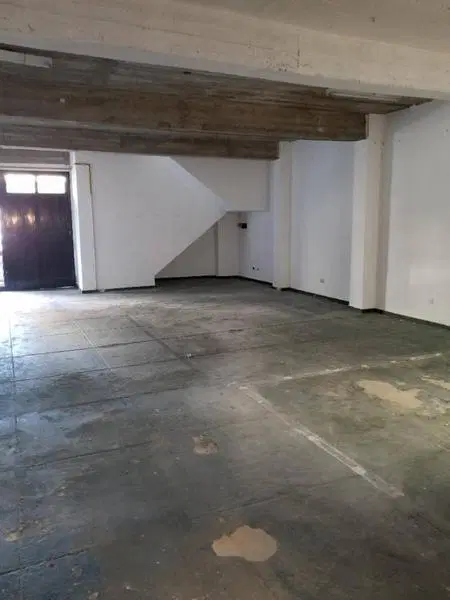 Galpon- Villa del Parque- Alquiler 140m- Varios Rubros 1