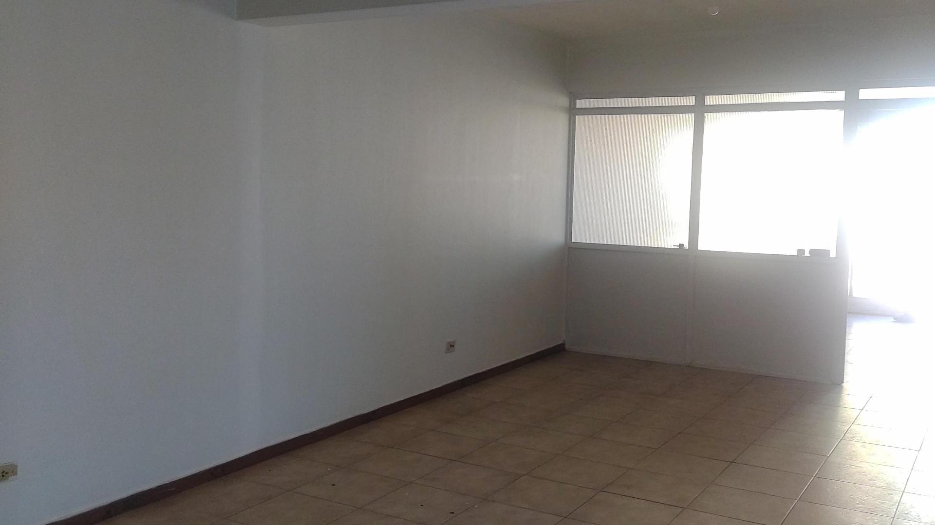 Foto de EXCELENTE MONOAMBIENTE 50 m , SUPER LUMINOSO AL FRENTE C/BALCON APTO, imagen 5