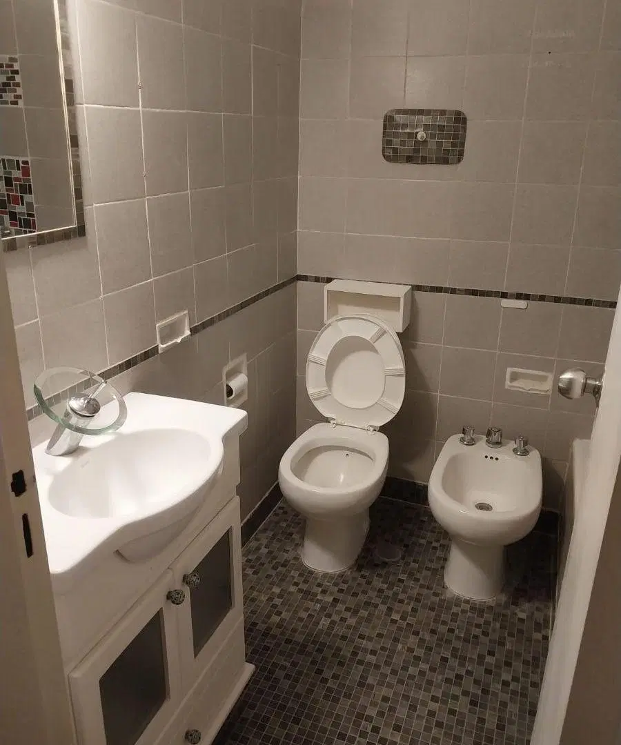 Departamento de 2 ambientes balcon frances, cocina y baño completo 5
