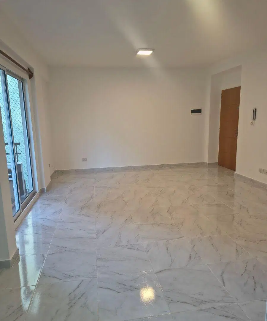 1 Amb muy luminoso, Piso 4*, lateral con balcon , edificio con terraza y parrilla 4