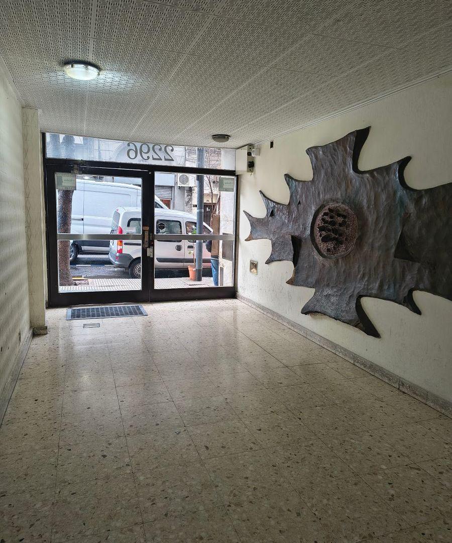 Foto de 4 ambientes al frente, Piso 4 , muy luminoso c/balcón, imagen 3