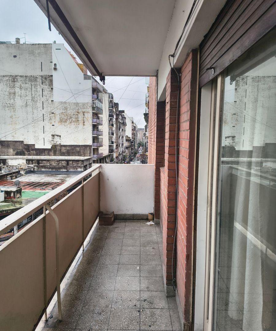 Foto de 4 ambientes al frente, Piso 4 , muy luminoso c/balcón, imagen 1