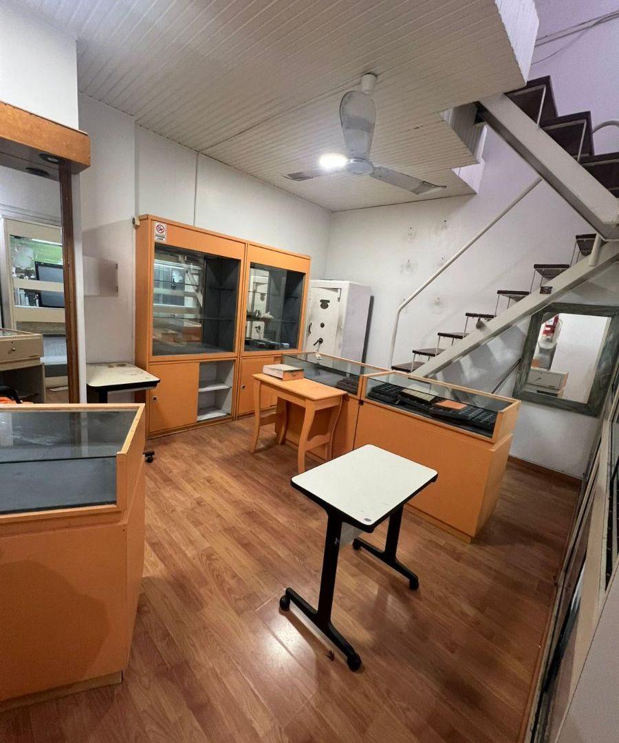 Foto de Local en Galeria Las Heras - 30m2 totales - Entre piso - PALERMO, imagen 4