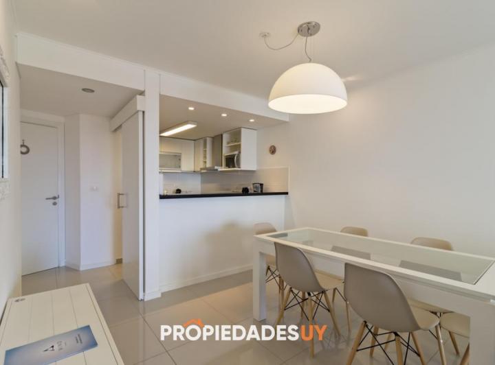 Apartamento en venta y alquiler en Brava Punta del Este, 2 dormitorios, 3 baños