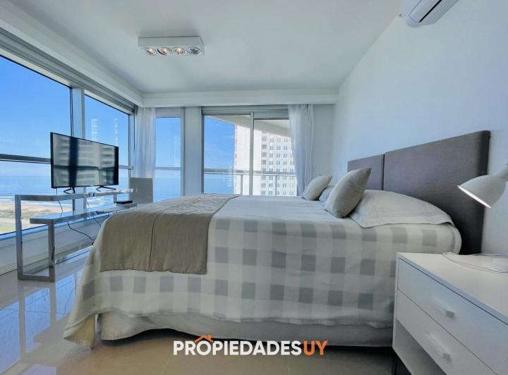 Foto de Apartamento con Vista al Mar de 3 Dormitorios y Dependencia + Parrillero en Playa Brava, Punta del E, imagen 5