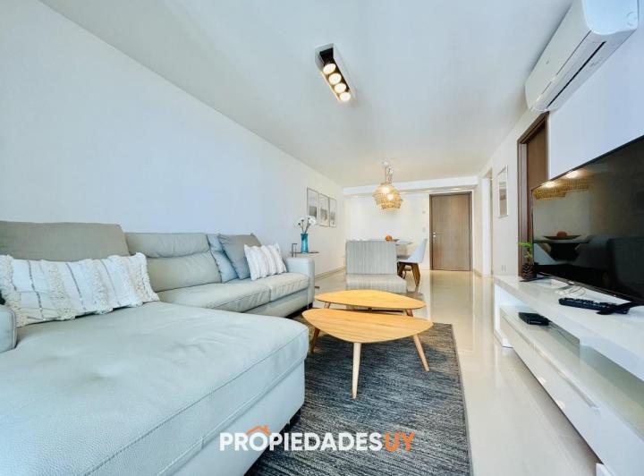 Foto de Apartamento con Vista al Mar de 3 Dormitorios y Dependencia + Parrillero en Playa Brava, Punta del E, imagen 2