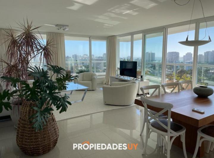 Apartamento esquinero con excelente vista 2