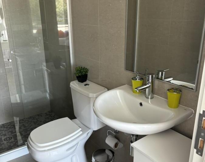 Foto de Apartamento en alquiler temporario Playa Mansa 2 dormitorios, imagen 3