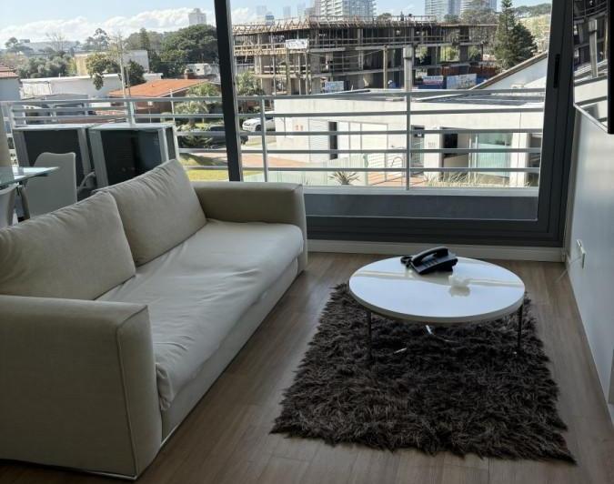 Foto de Apartamento en alquiler temporario Playa Mansa 2 dormitorios, imagen 5