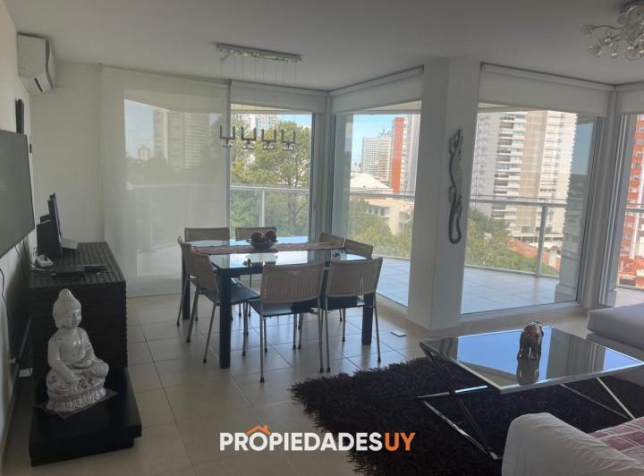Foto de Apartamento de 3 dormitorios con vista al mar en Playa Mansa, imagen 4