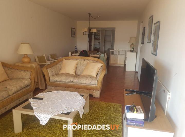 Alquiler temporario de Apartamento de 4 dormitorios en Playa Mansa, Punta del Este 3