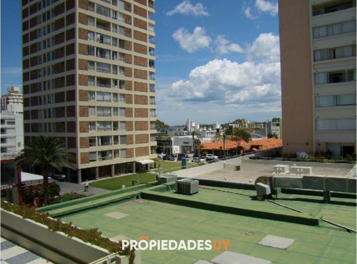 Apartamento en Peninsula, 3 dormitorios 3