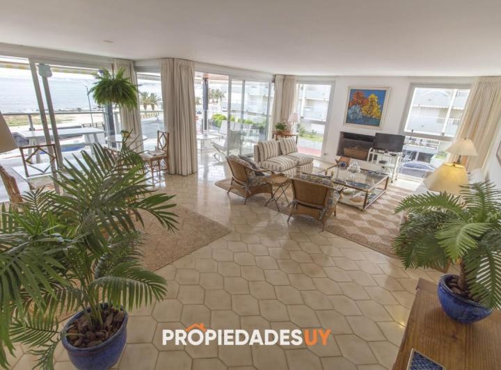 VENTA APARTAMENTO 3 DORMITORIOS PUERTO PUNTA DEL ESTE