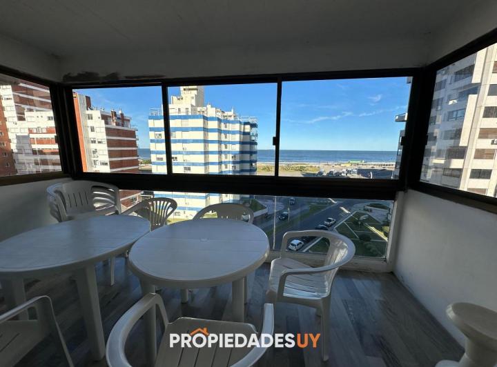 Apartamento de 4 dormitorios en venta, Punta del Este 2