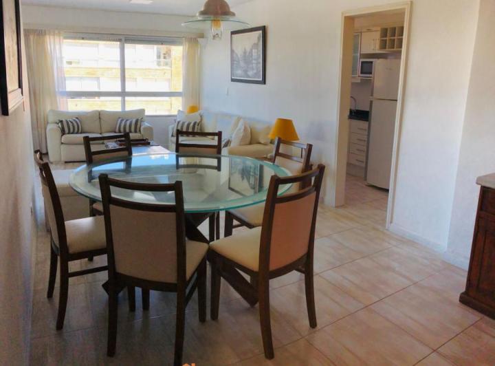 Alquiler y venta de apartamento de dos dormitorios en Punta del Este 4