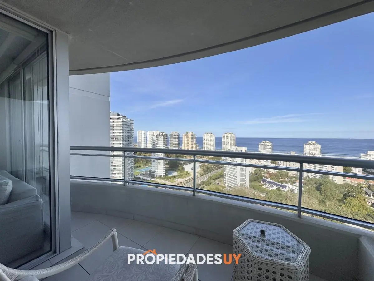 Apartamento en venta 2 dormitorios Aidy Grill Punta del Este Ocean Drive piso alto vista al mar 4