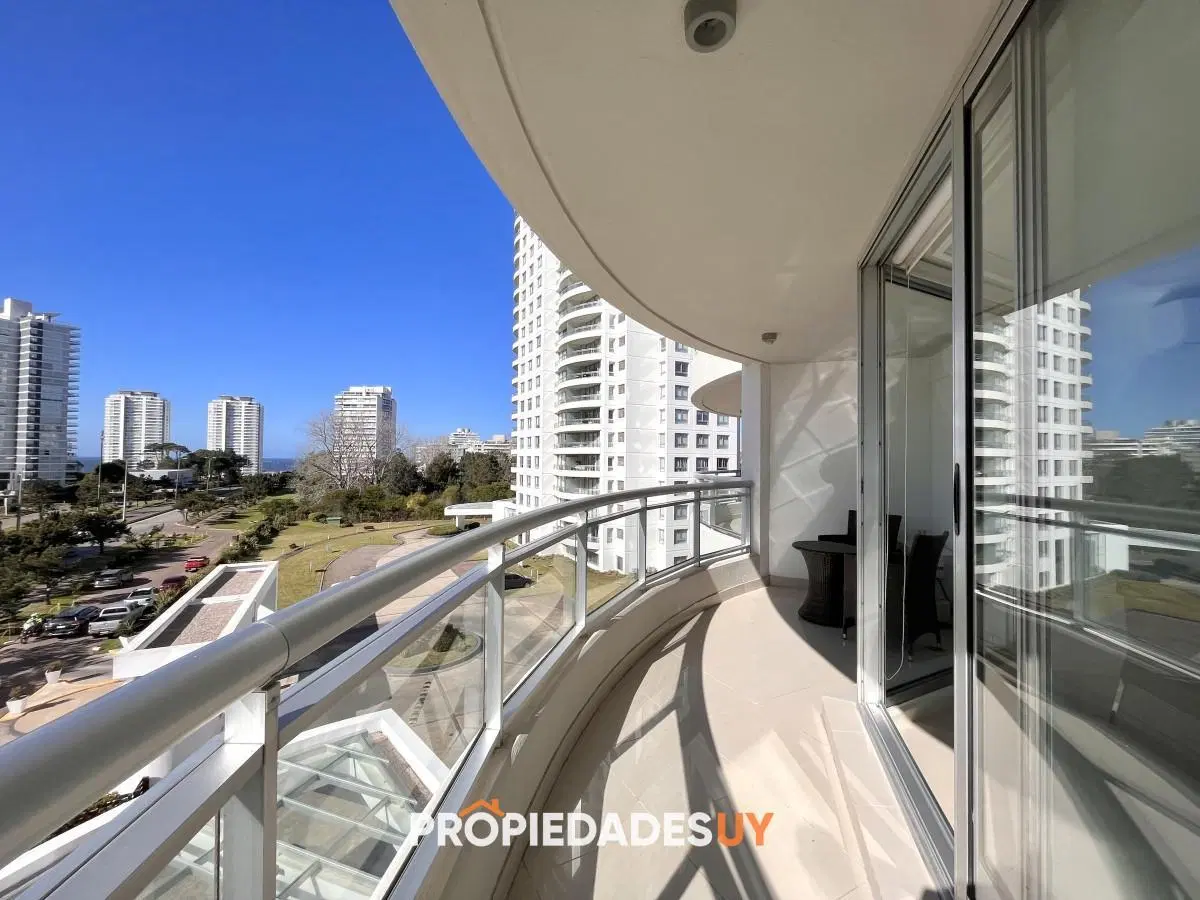 Apartamento alquiler anual Punta del este 3 dormitorios más dependencia Aidy grill 3