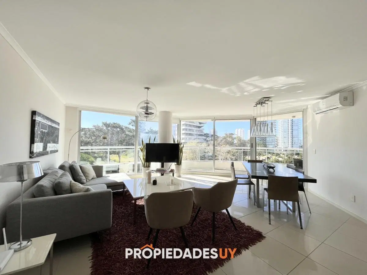 Apartamento alquiler anual Punta del este 3 dormitorios más dependencia Aidy grill 4