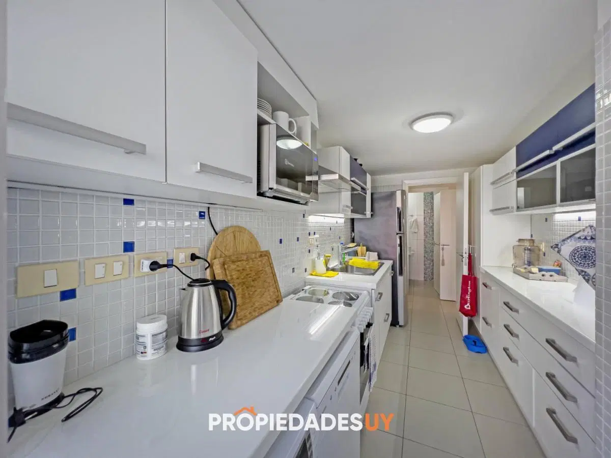 VENTA APARTAMENTO 3 DORMITORIOS PUNTA DEL ESTE 3