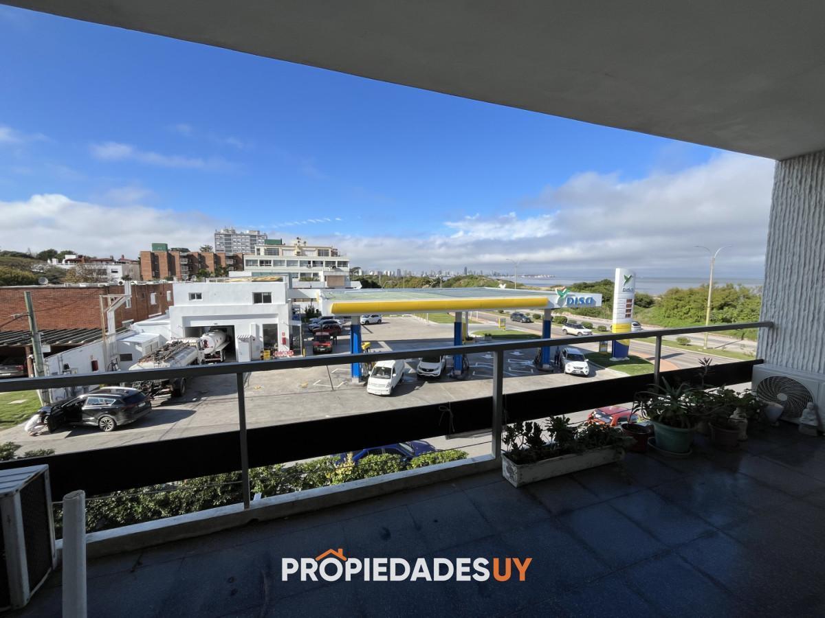 Foto de Apartamento 1 dormitorio en Primera Línea de Playa Mansa con cochera, imagen 1