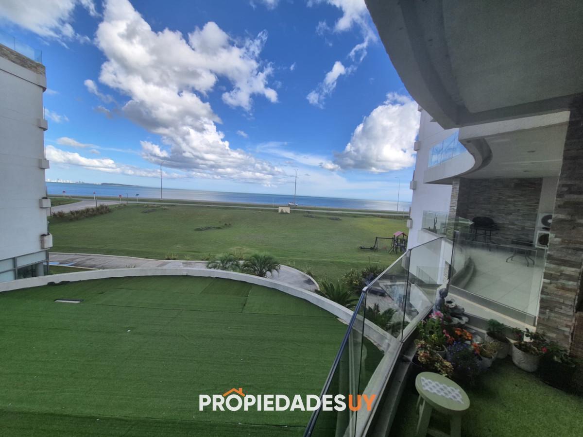 Apartamento en venta primera linea Playa Mansa Punta del Este 2 dormitorios