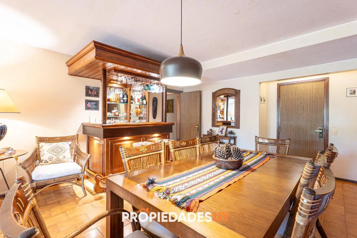 Apartamento de 3 dormitorios mas dependencia en venta 5