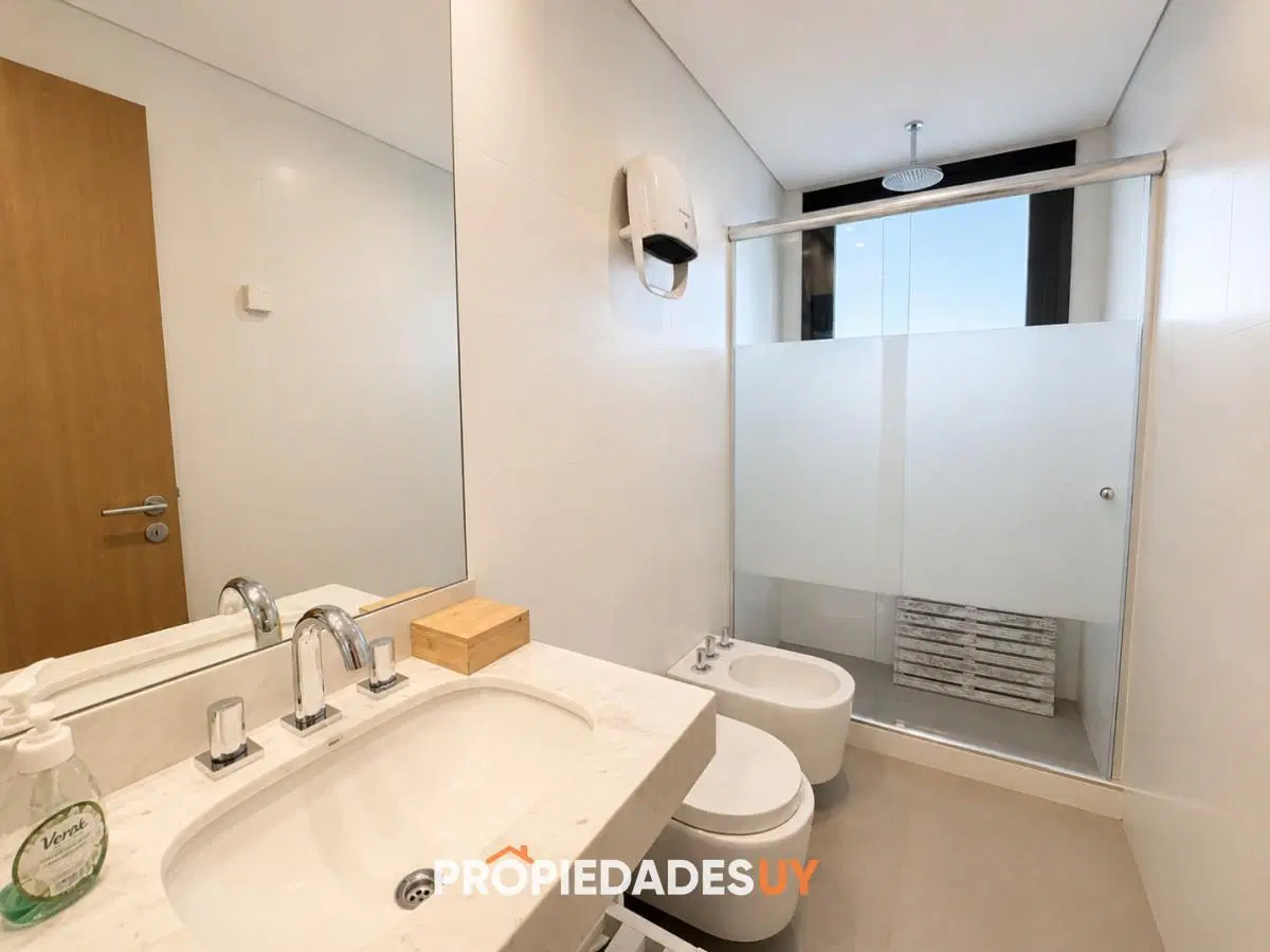 Apartamento en venta Pinares Primera linea de Playa Mansa 5