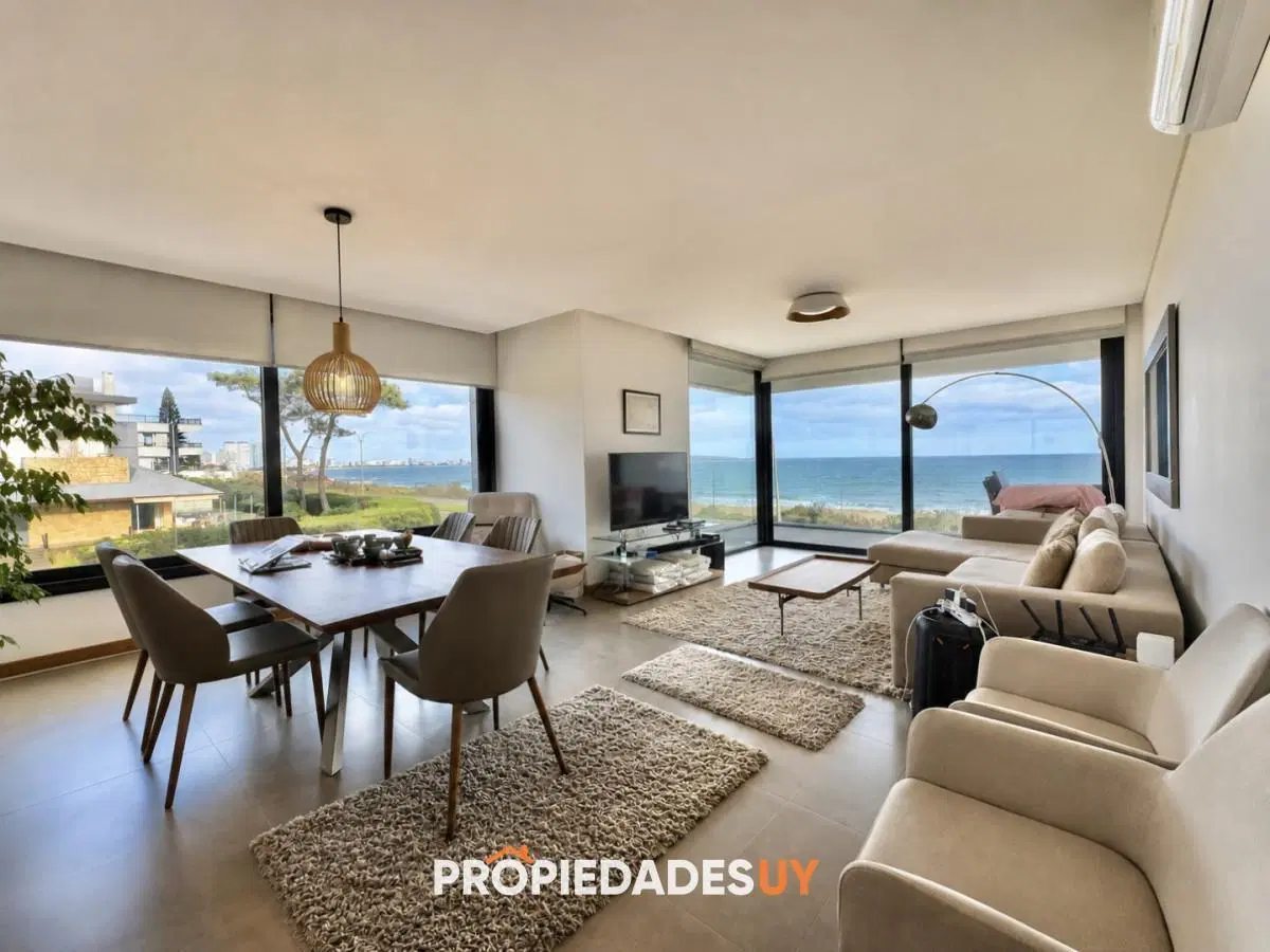 Apartamento en venta Pinares Primera linea de Playa Mansa 1