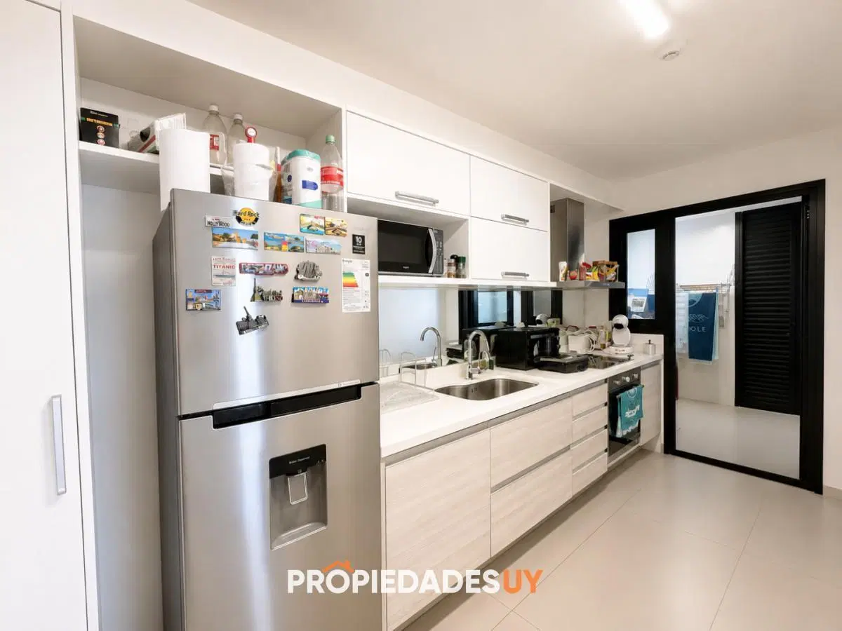 Apartamento en venta Pinares Primera linea de Playa Mansa 3