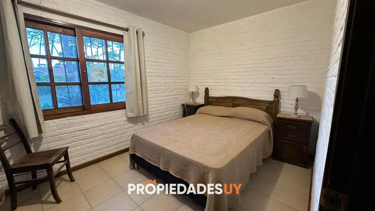 Vendo Excepcional Chalet de 4 Dorm y 4 baños en San Rafael Zona del Hotel Cipriani muy valorada 5