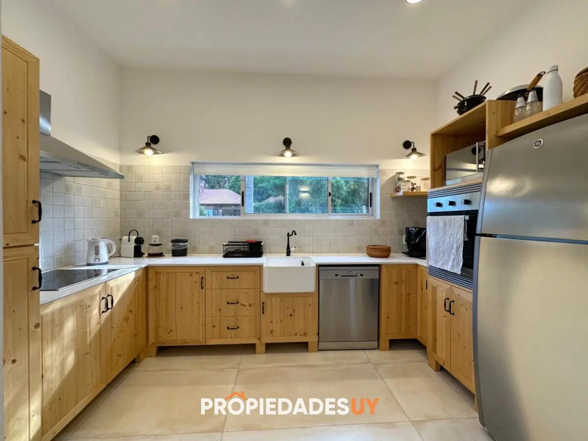 Casa de 4 Dormitorios en venta en San Rafael, Punta del Este. 3
