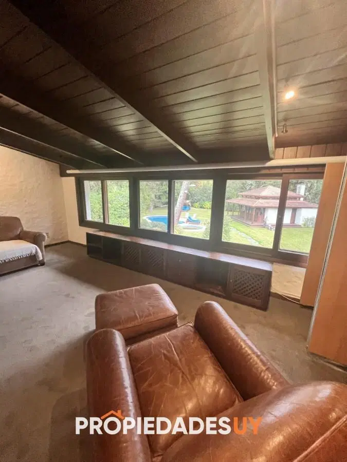 Casa alquiler anual y venta de 4 dormitorios 4
