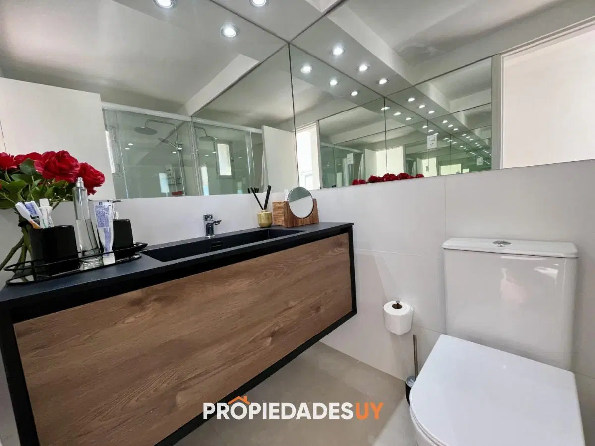 Apartamento en venta 4 dormitorios con vista al Puerto 3