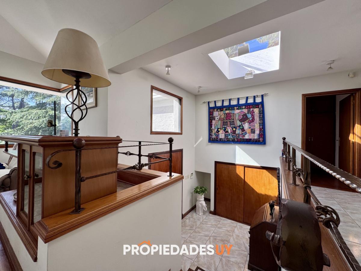 En alquiler Maravillosa casa en zona San Rafael, cuenta con ambientes amplios y luminosos.
